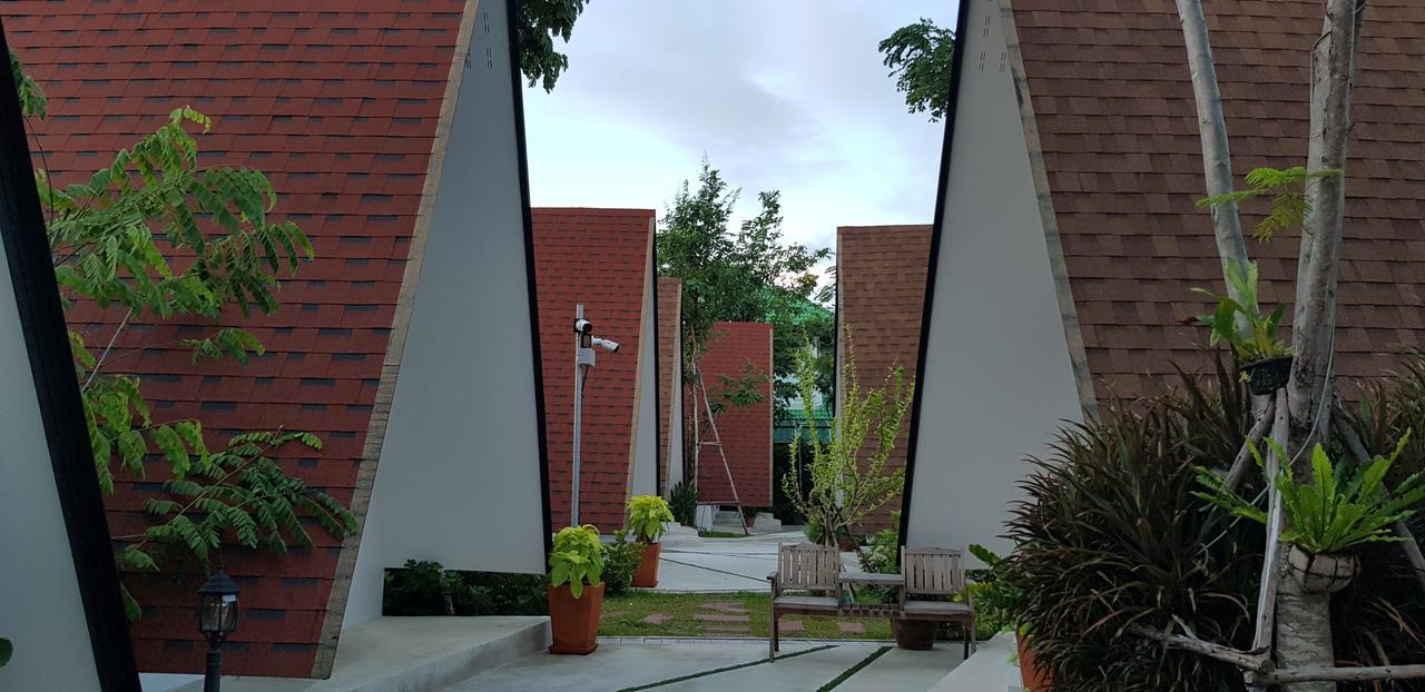 The Mug Resort Chonburi Exterior foto